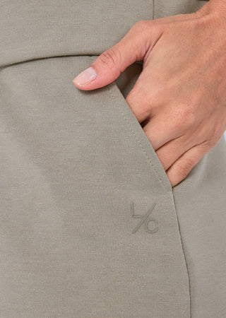 All-Around Lounge Pintuck Short Abby Stone