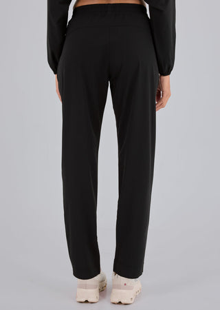 Women's Agility Tapered Pant Black